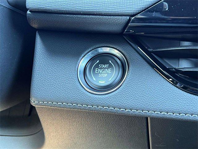 Photo of 2026 iridescent white tricoat Buick Enclave