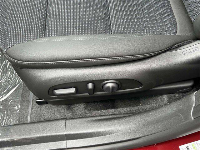 Photo of 2025 Cinnabar Metallic Buick Envista