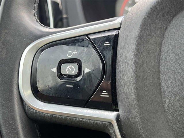 Photo of 2020 Blue Volvo XC60