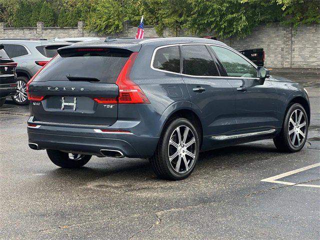 Photo of 2020 Blue Volvo XC60