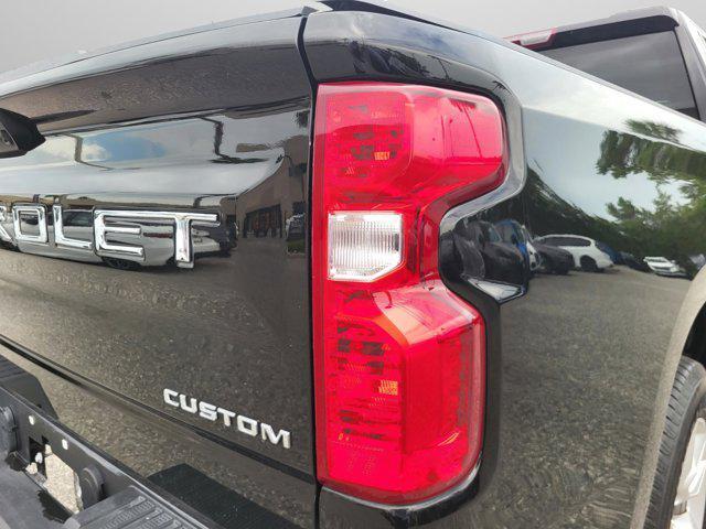 Photo of 2023 Black Chevrolet Silverado 1500