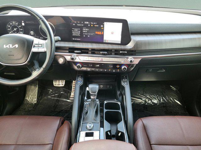 Photo of 2023 Ebony Black Kia Telluride