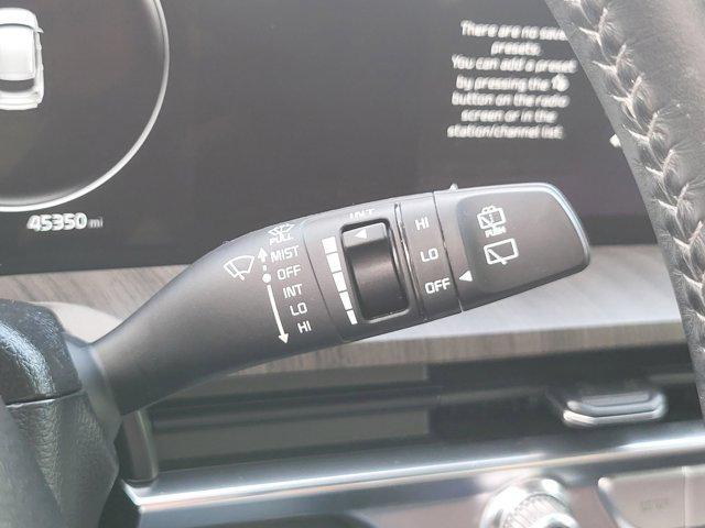 Photo of 2023 Ebony Black Kia Telluride