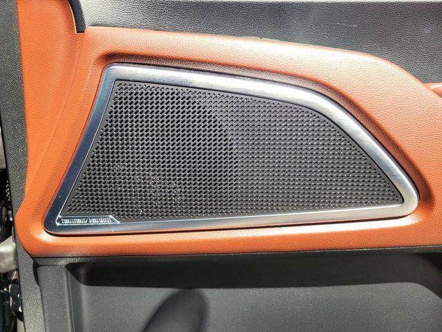 Photo of 2023 Ebony Black Kia Telluride
