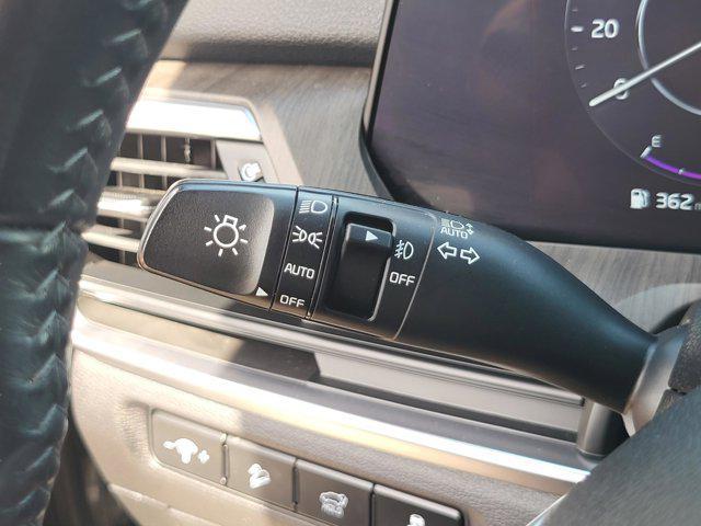Photo of 2023 Ebony Black Kia Telluride