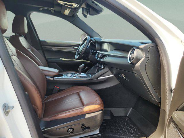 Photo of 2022 Alfa White Alfa Romeo Stelvio