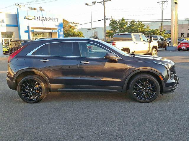 Photo of 2022 Galactic Gray Metallic Cadillac XT4