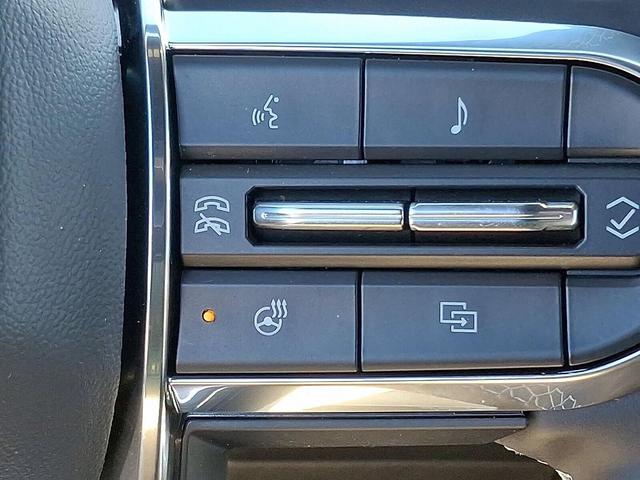 Photo of 2024 White Frost Tricoat GMC Acadia