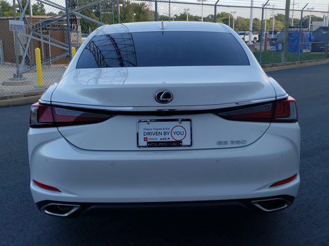 Photo of 2024 Eminent White Pearl Lexus ES 350