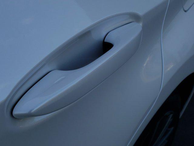 Photo of 2024 Eminent White Pearl Lexus ES 350