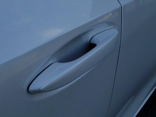Photo of 2024 Eminent White Pearl Lexus ES 350