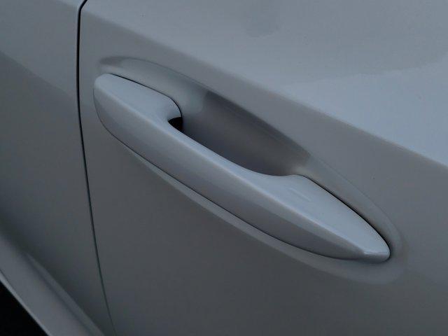Photo of 2024 Eminent White Pearl Lexus ES 350