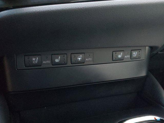 Photo of 2024 Eminent White Pearl Lexus ES 350