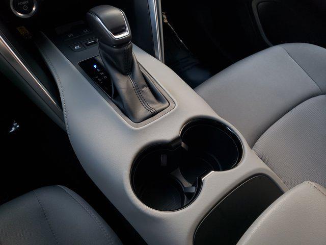 Photo of 2023 Coastal Gray Metallic Toyota Venza