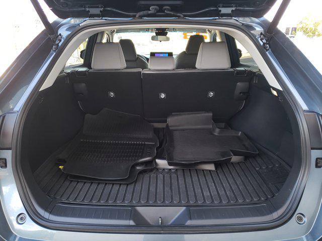 Photo of 2023 Coastal Gray Metallic Toyota Venza