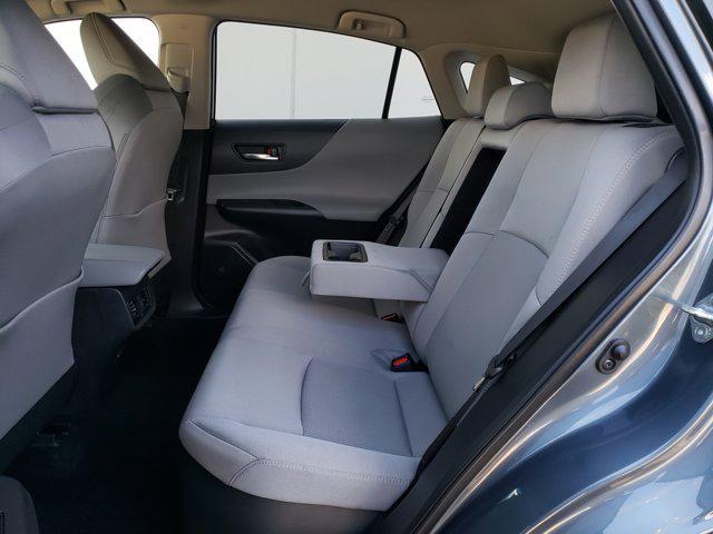 Photo of 2023 Coastal Gray Metallic Toyota Venza