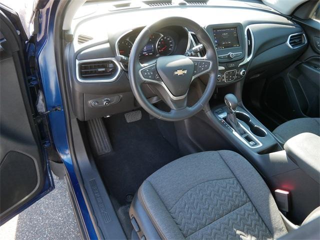 Photo of 2022 Blue Glow Metallic Chevrolet Equinox