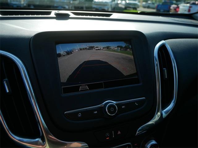 Photo of 2022 Blue Glow Metallic Chevrolet Equinox