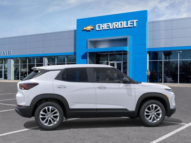 Photo of 2026 White Chevrolet Trailblazer