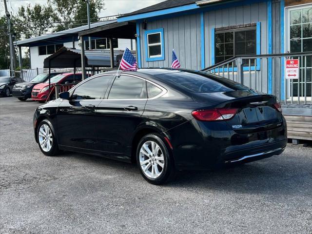 Photo of 2015 Black Clearcoat Chrysler 200