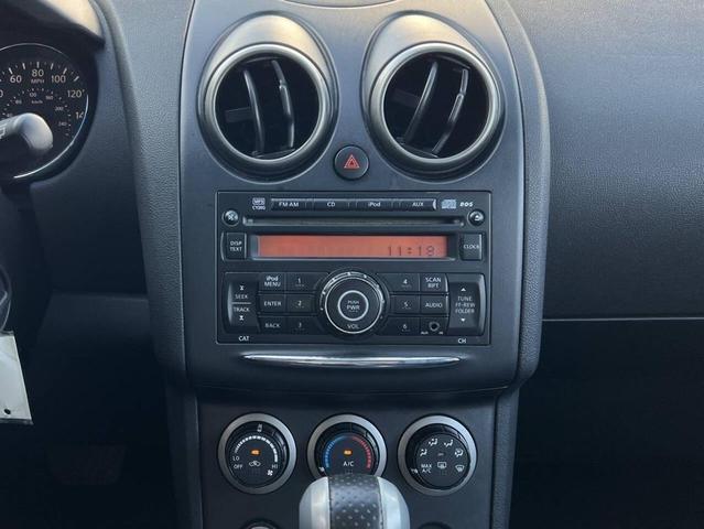 Photo of 2013 Gray Nissan Rogue