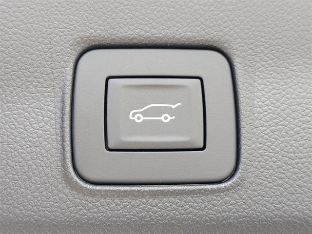 Photo of 2026 Summit White Chevrolet Trailblazer