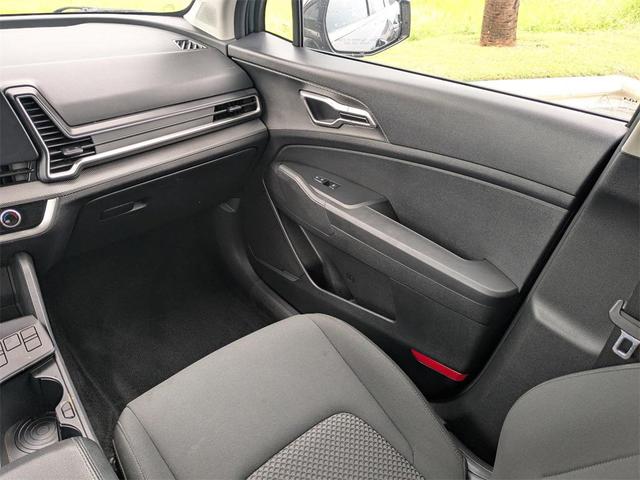 Photo of 2024 Gravity Gray Kia Sportage