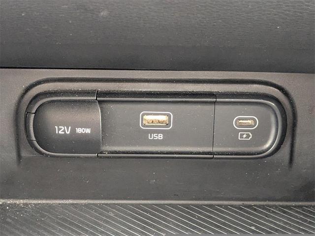 Photo of 2024 Gravity Gray Kia Sportage