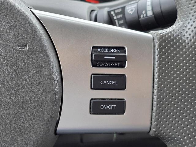 Photo of 2018 Lava Red Nissan Frontier
