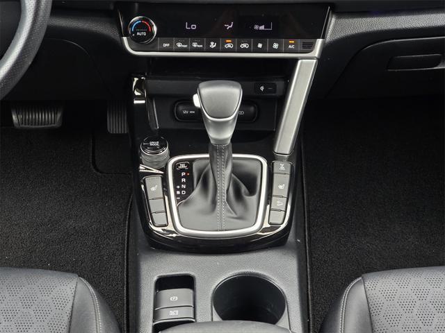 Photo of 2023 Starbright Yellow/Black Roof Kia Seltos