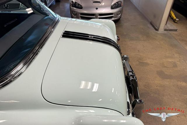 Photo of 1954 Shannon Green / Raven Black Pontiac Chieftain