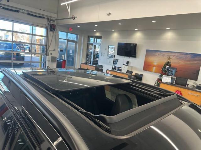 Photo of 2024 Silver Zynith Metallic Clearcoat Jeep Compass