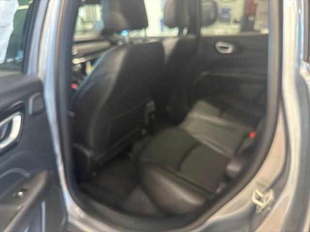 Photo of 2024 Silver Zynith Metallic Clearcoat Jeep Compass