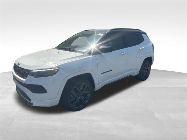 Photo of 2025 Bright White Clearcoat Jeep Compass