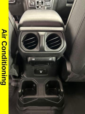 Photo of 2022 Hydro Blue Pearlcoat Jeep Wrangler Unlimited
