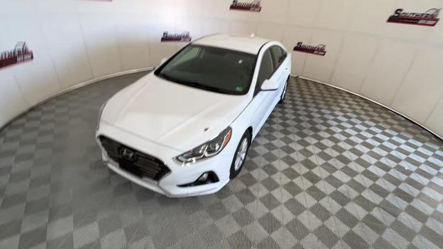 Photo of 2019 Quartz White Pearl Hyundai SONATA