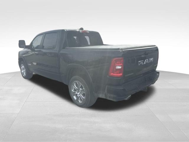 Photo of 2025 Diamond Black Crystal Pearlcoat RAM 1500