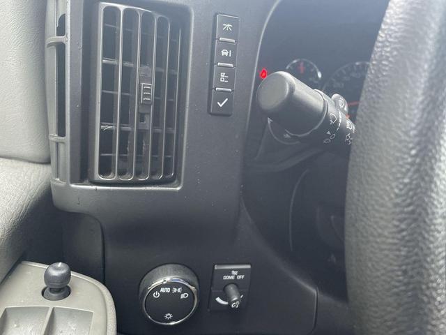 Photo of 2019 Summit White Chevrolet Express 3500
