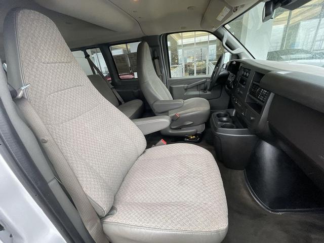 Photo of 2019 Summit White Chevrolet Express 3500
