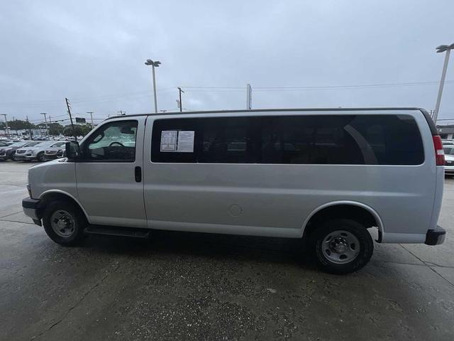 Photo of 2019 Summit White Chevrolet Express 3500
