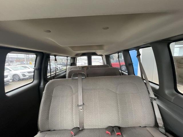 Photo of 2019 Summit White Chevrolet Express 3500
