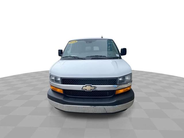 Photo of 2019 Summit White Chevrolet Express 3500