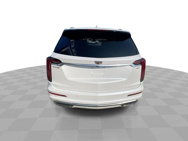 Photo of 2024 Crystal White Tricoat Cadillac XT6