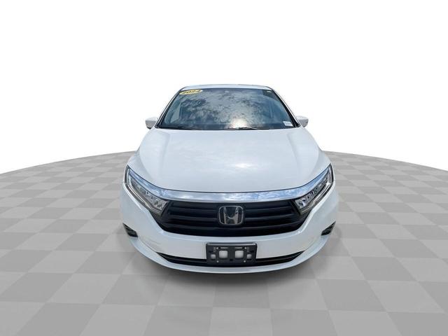 Photo of 2024 Platinum White Pearl Honda Odyssey