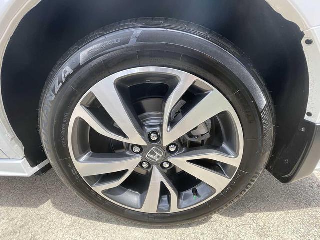 Photo of 2024 Platinum White Pearl Honda Odyssey