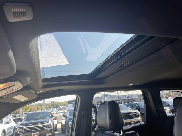 Photo of 2020 Granite Crystal Metallic Clearcoat Jeep Grand Cherokee