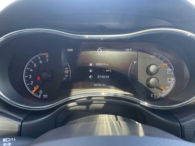 Photo of 2020 Granite Crystal Metallic Clearcoat Jeep Grand Cherokee
