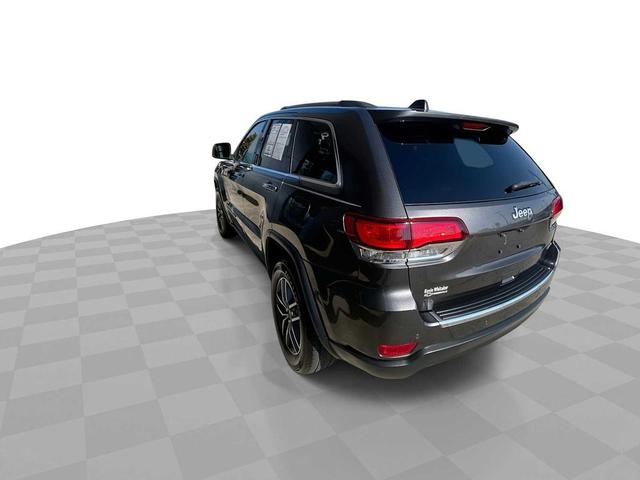Photo of 2020 Granite Crystal Metallic Clearcoat Jeep Grand Cherokee