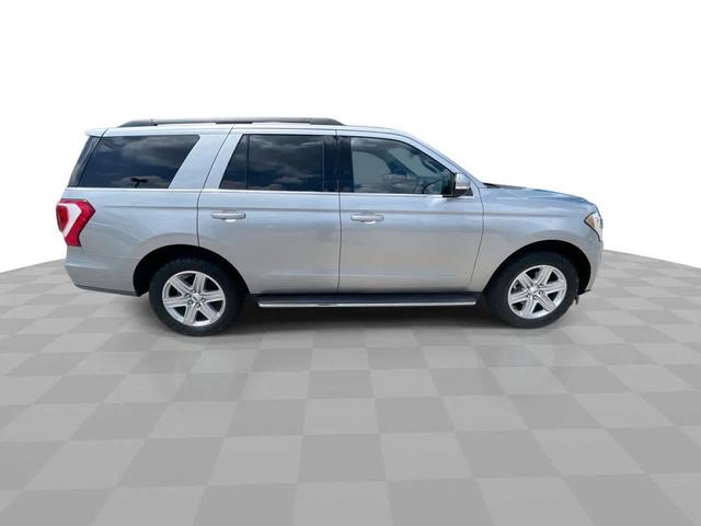 Photo of 2020 Iconic Silver Metallic Ford Expedition