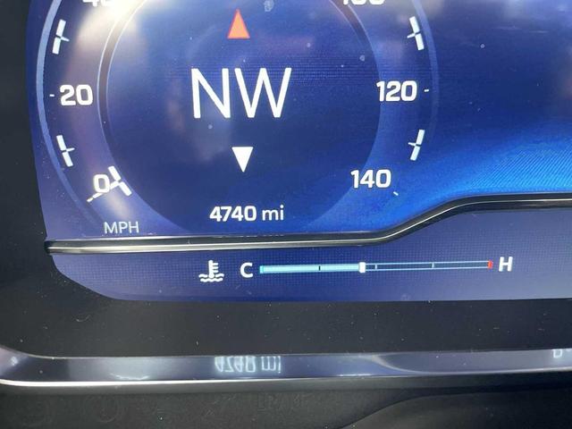 Photo of 2024 Summit White Chevrolet Tahoe